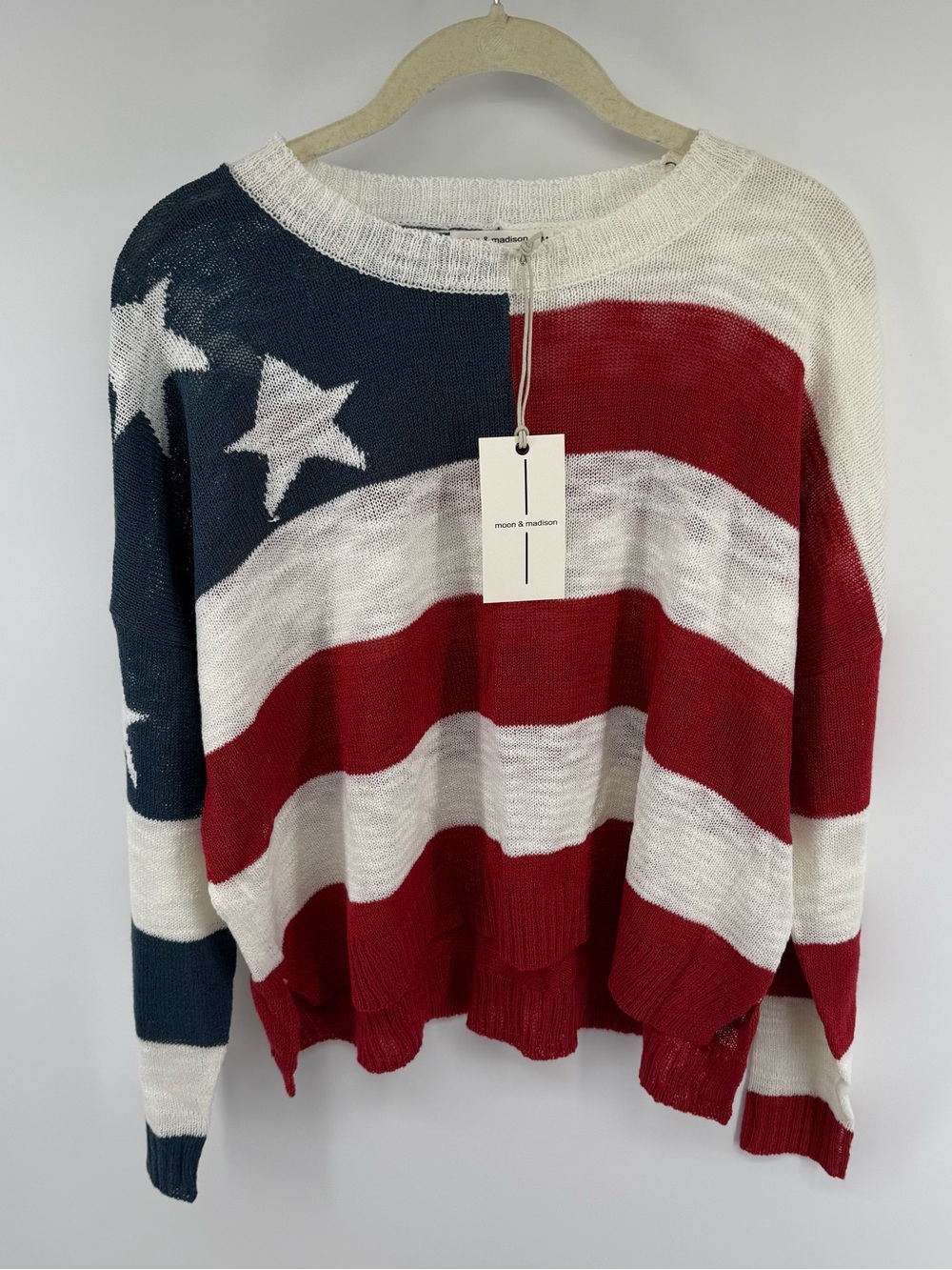 moon & madison Red White and Blue Flag-Pattern Crewneck Lightweight Knit Sweater